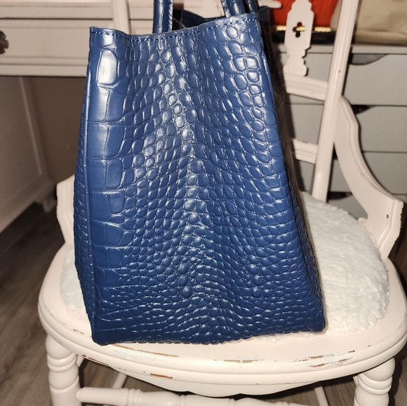 Mark and Graham tote - Picture 3 of 10